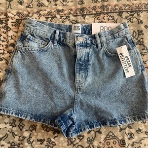 BNWT urban shorts size 29